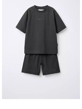 ZARA boys  Short Sleeve Tee & Shorts Set - Charcoal
